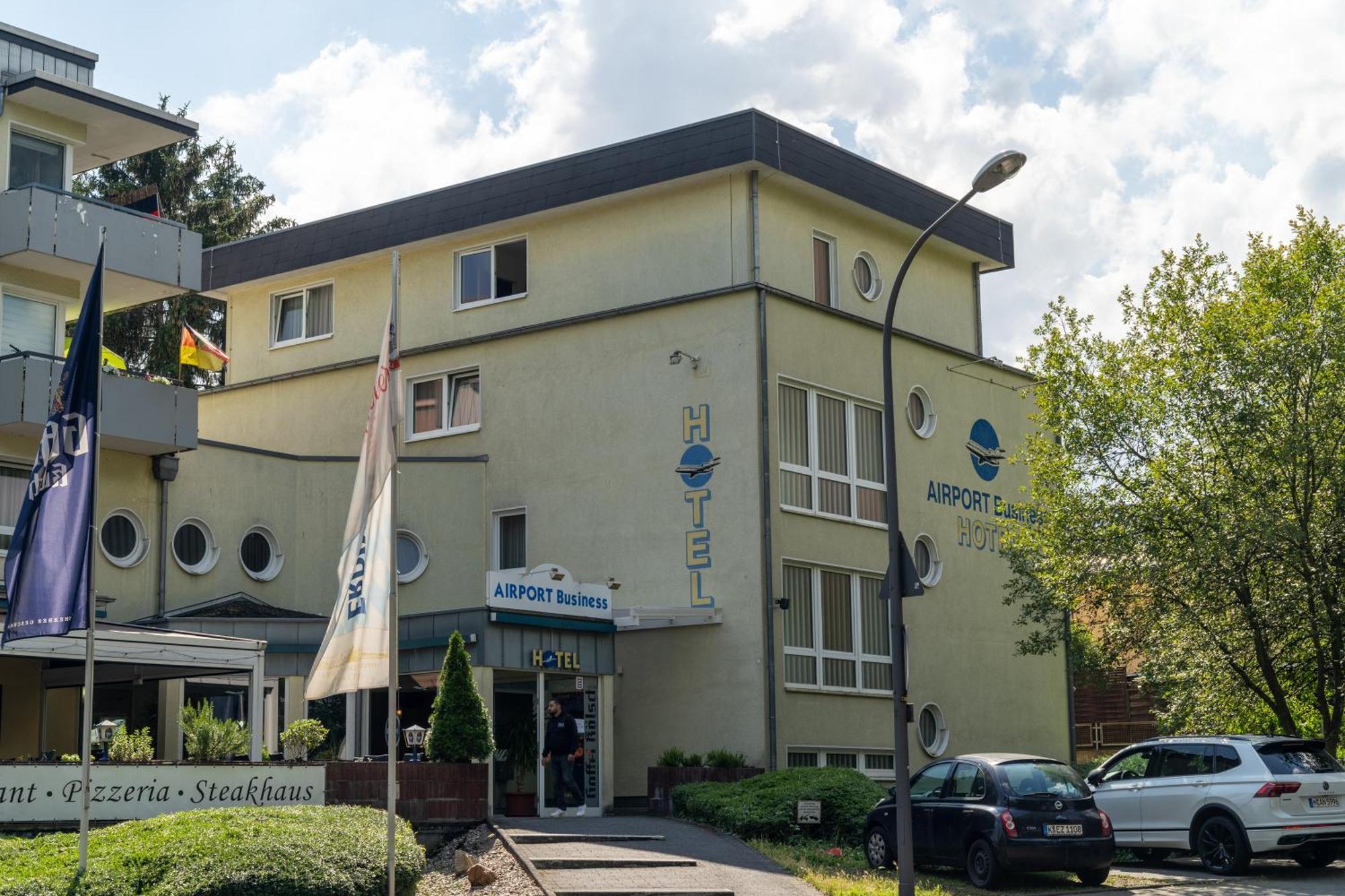 Airport Business Hotel Koeln Екстериор снимка