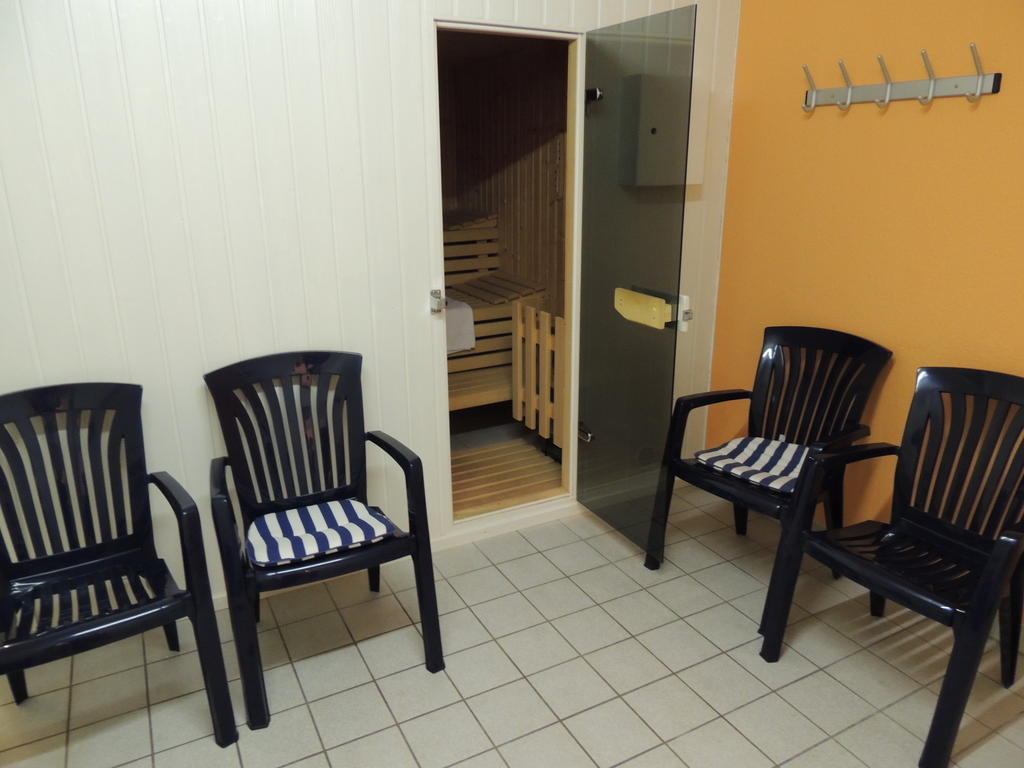 Airport Business Hotel Koeln Екстериор снимка