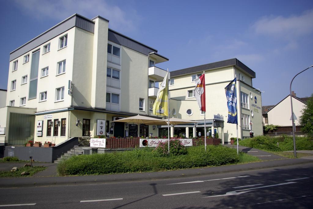 Airport Business Hotel Koeln Екстериор снимка